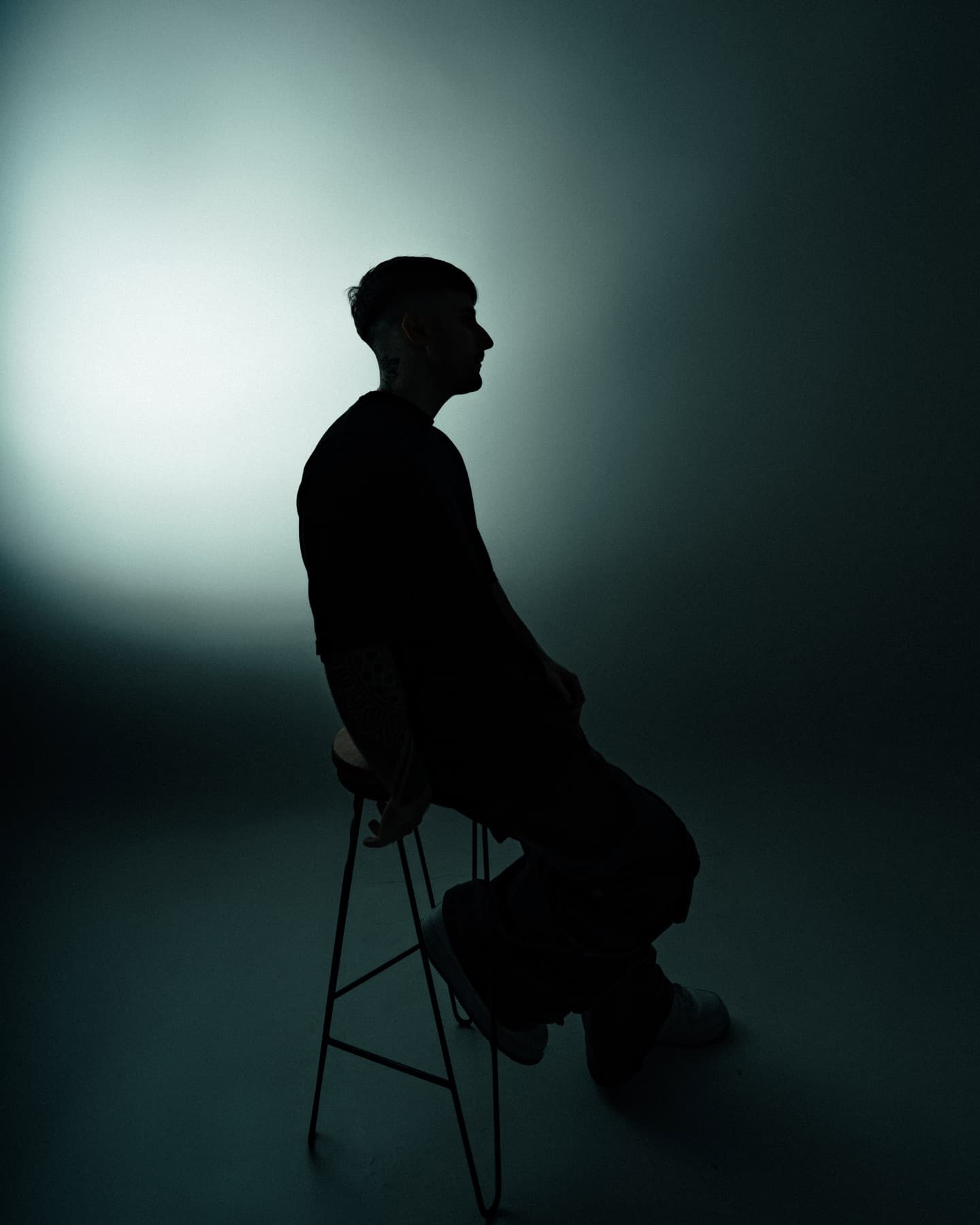 Leo Bellaera press photo 2