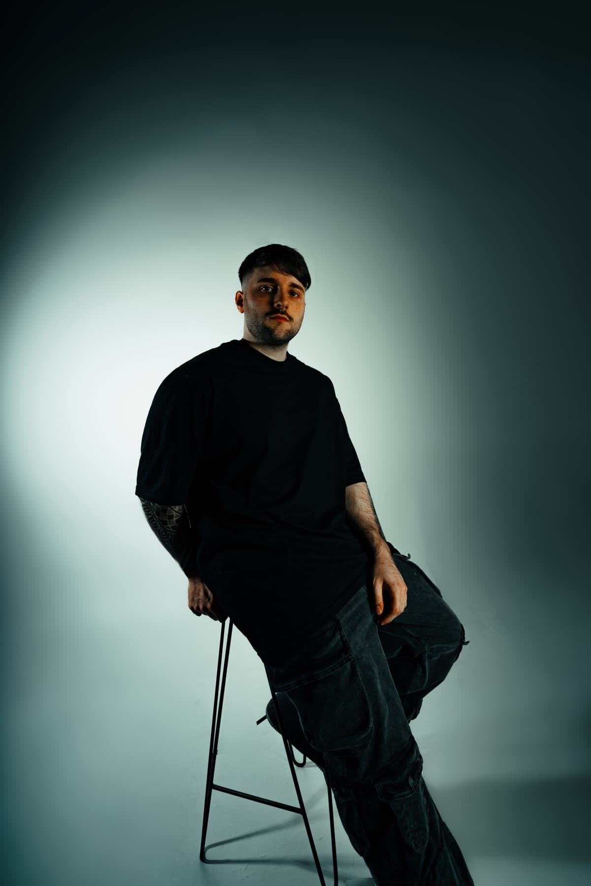 Leo Bellaera press photo 3