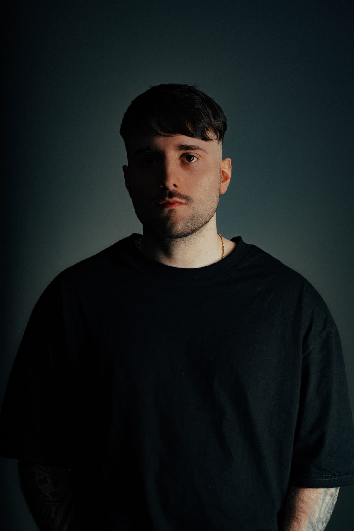 Leo Bellaera press photo 4