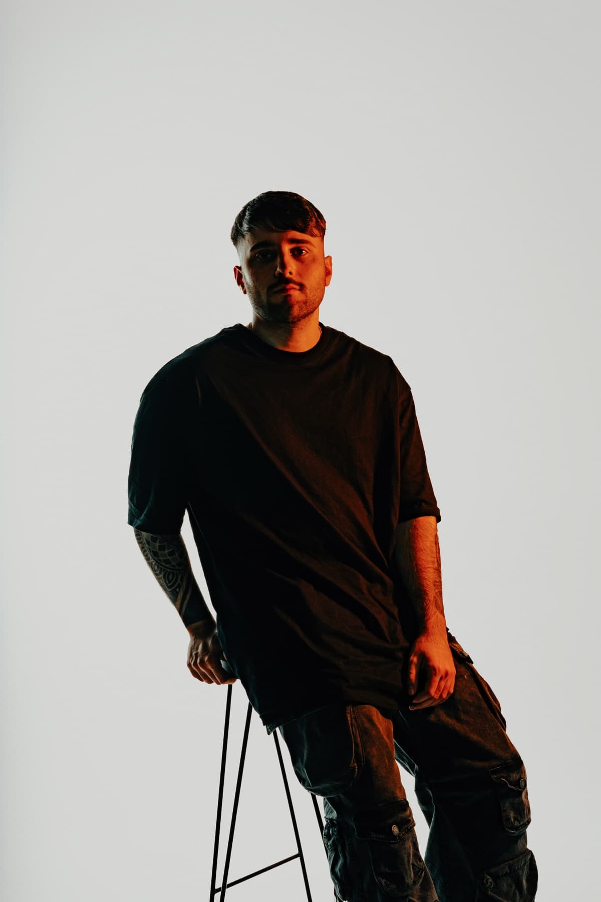 Leo Bellaera press photo 6