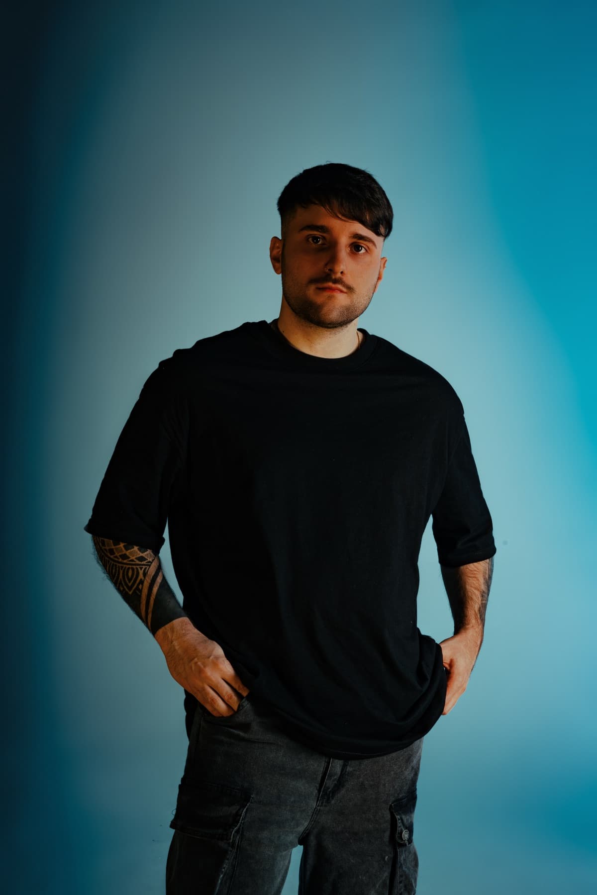 Leo Bellaera press photo 7