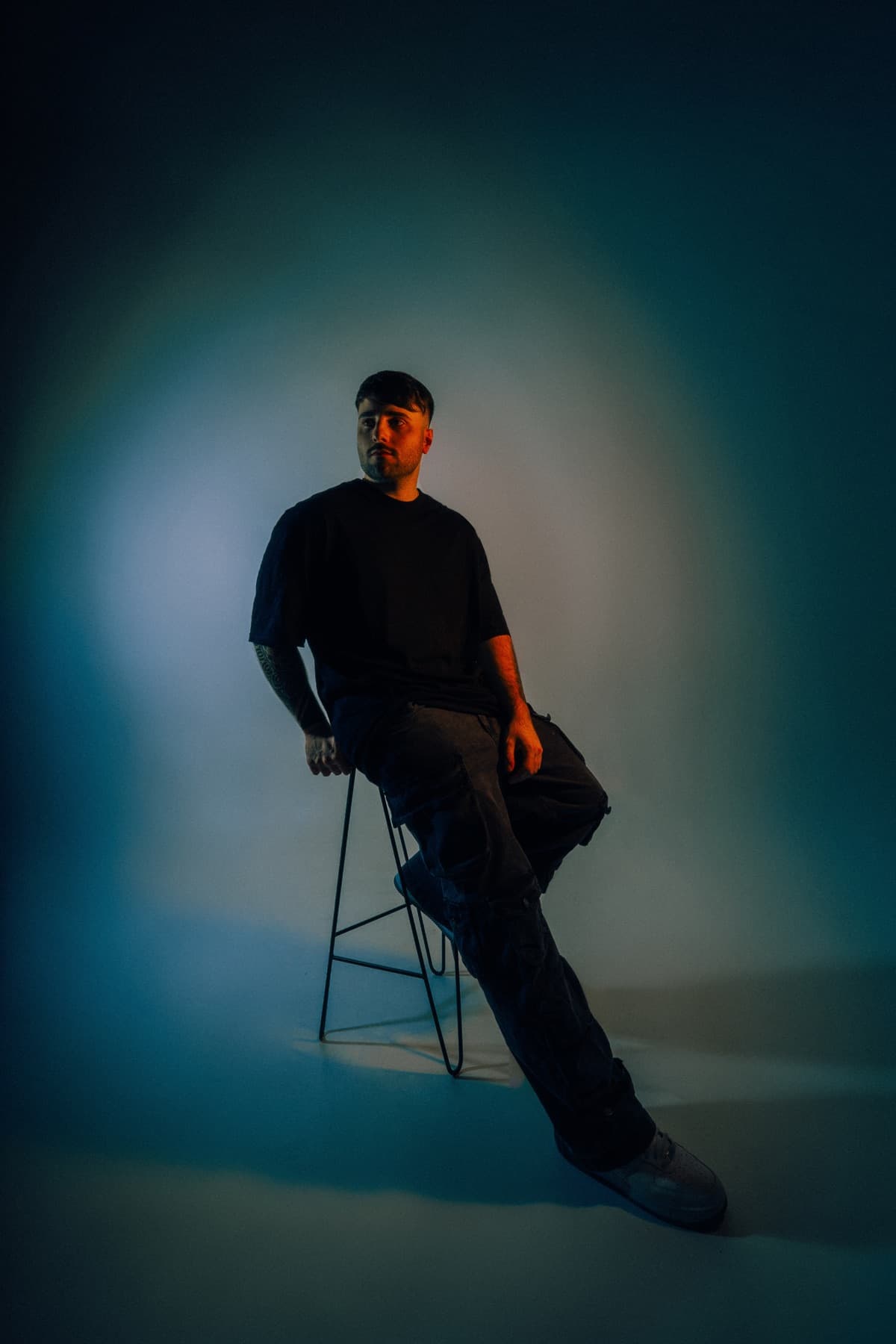 Leo Bellaera press photo 12